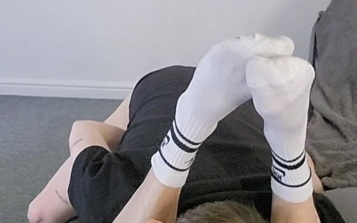 Twotwinkhusbands: Britský chlapec si nechá šukat s vlasy na misionáře