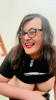 Adakah Anda Tahu Bahawa Saya Seorang Wanita Angguk Dan Elegan?