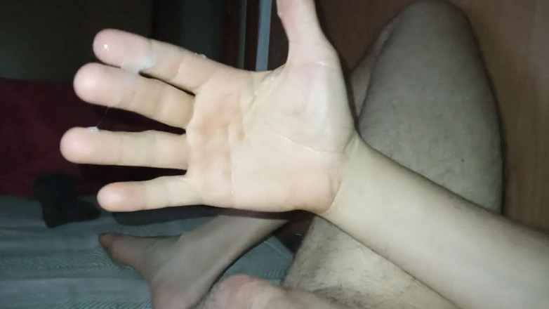 Lo Zborro: Dar cât de curvă esti? Nu-ți e rușine?