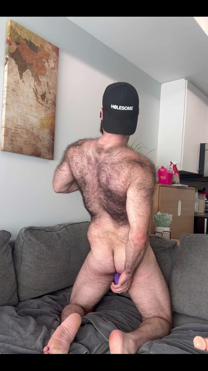 BeefyCanuck: Agujeros con hambre y necesidad de ser llenado ... Otra vez
