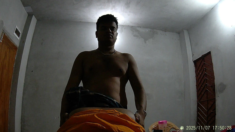 Taniyaxx: Hintli ateşli yenge seks