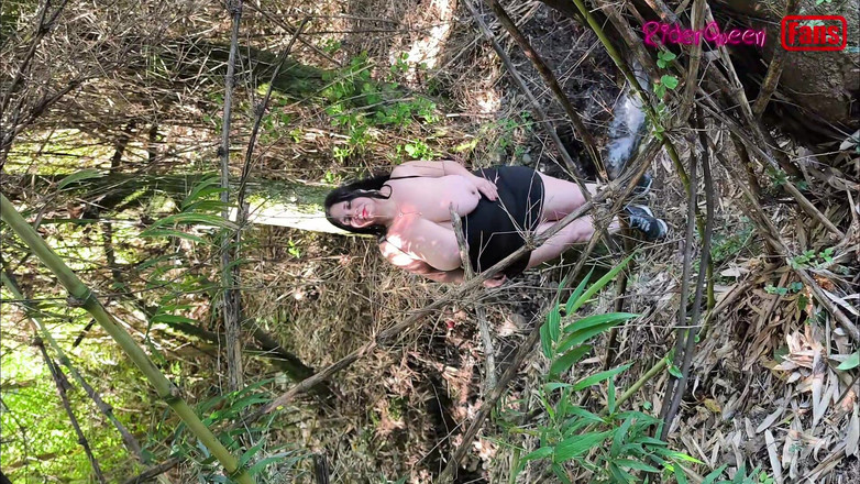 Riderqueen: Ensam i naturen, för mina fans