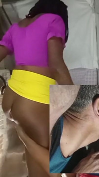 Tukang paip isteri saya selepas kerja selesai