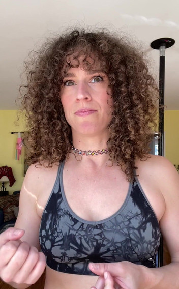 VibeWithMommy: 내 첫 애널 경험이 어었는지 물어봐! 여기 당신이 그것을 가지고! 첫 번째 경험을 자유롭게 공유 할 수 있습니다!