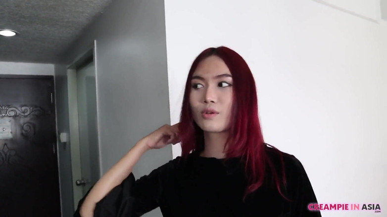 Creampie In Asia: Haar poesje paste in mijn pik
