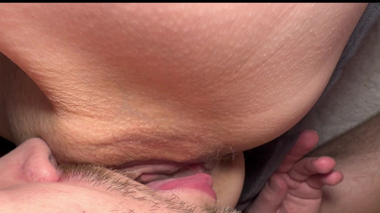 Gigi oficial: Como a menina de 18 anos reagirá ao pau de 59 anos?