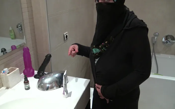 Souzan Halabi: Sextape of Algerian Maid Living in France