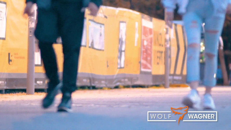 Wolf Wagner.love: La cagna punk Lou Nesbit arrapata per un grosso cazzo...
