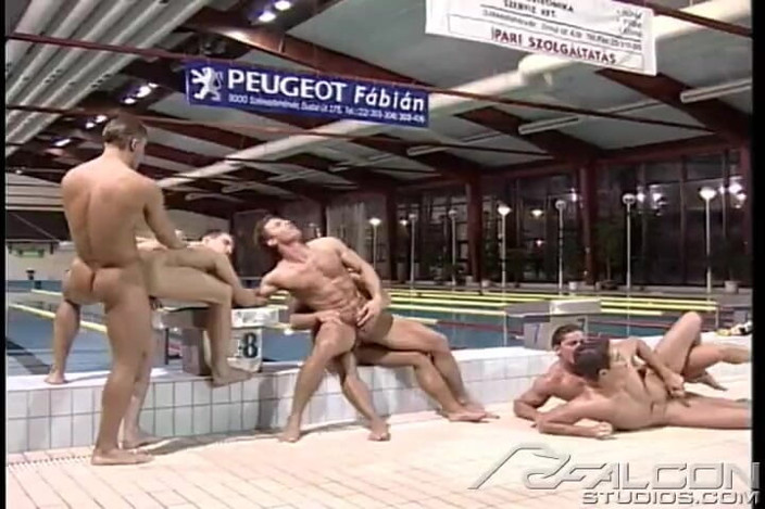 Falcon Studios: Задній задній пальник