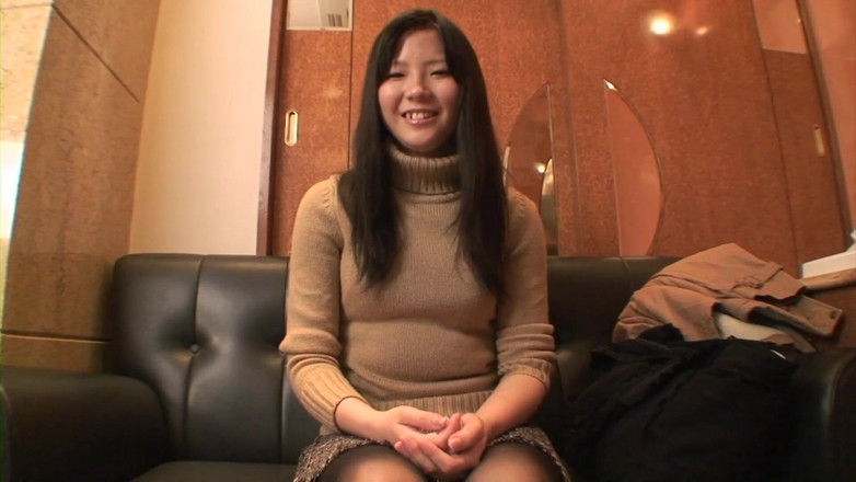 Japan Lust: He makes that pussy wet before penetrating it