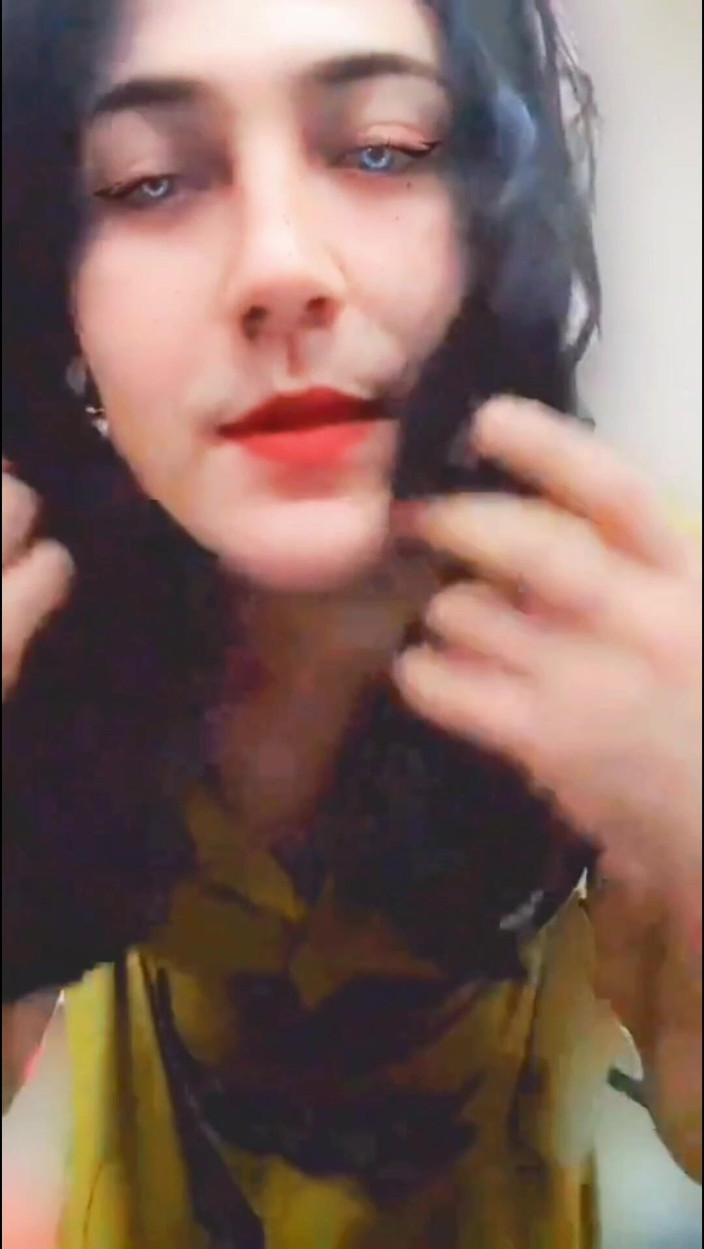 Kitty_Cross: Büyük beyaz götlü büyük götlü oğlan kadın kılıklı travesti sürtük...