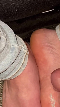 Amatör evli kadın seksi ayaklar