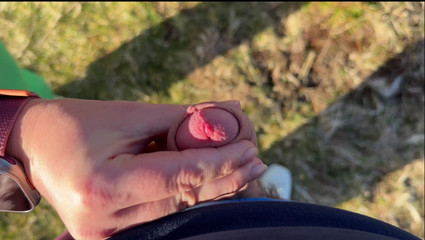 Emma Voyeur: Am fost prinsă mângâindu-mă în public... M-a ajutat să termin