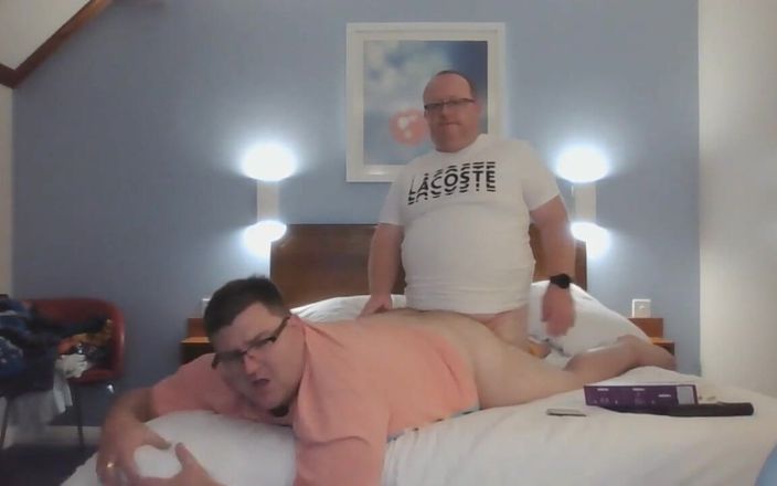 brummieboi89: Papi Cum ist in Stiefsohn im Portsmouth Hotel