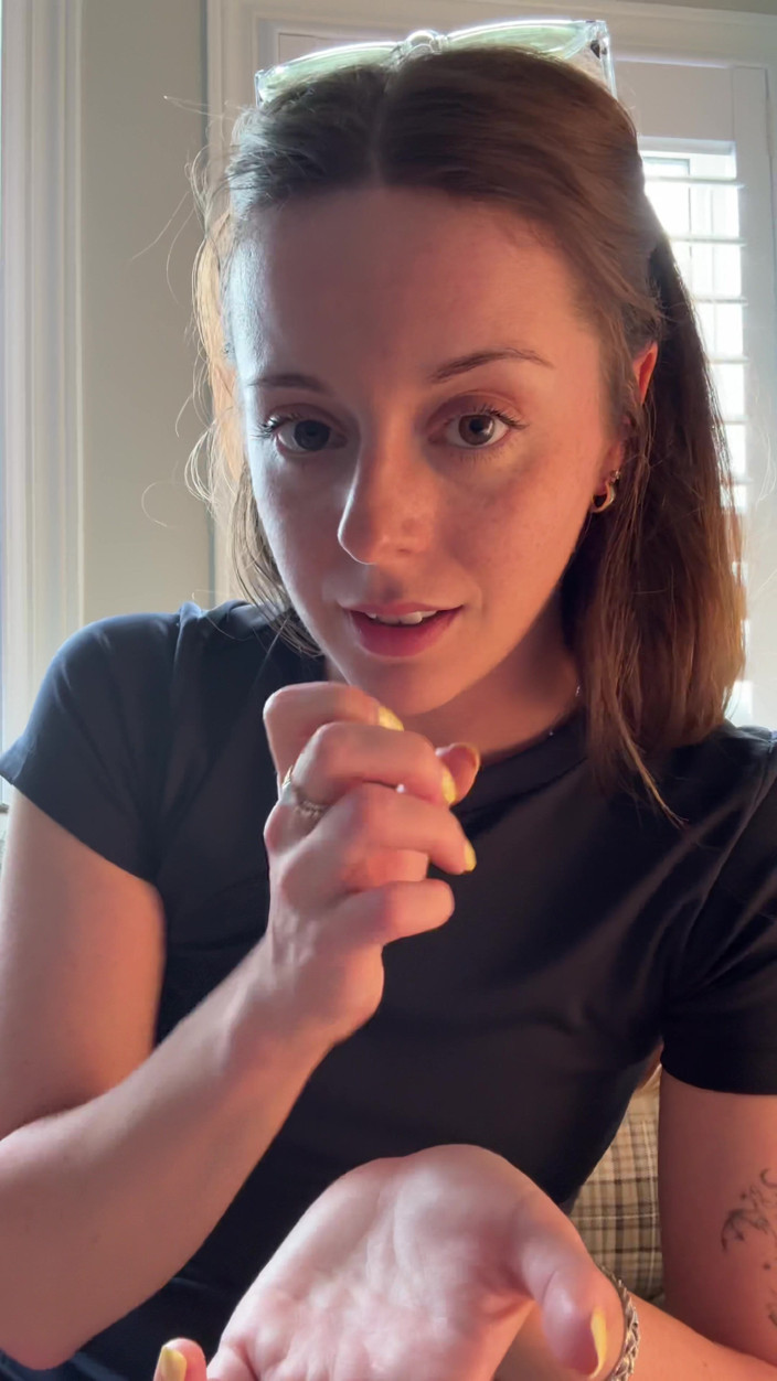 Nadia Foxx: Hottie in Glasses Tells You How to Stroke!