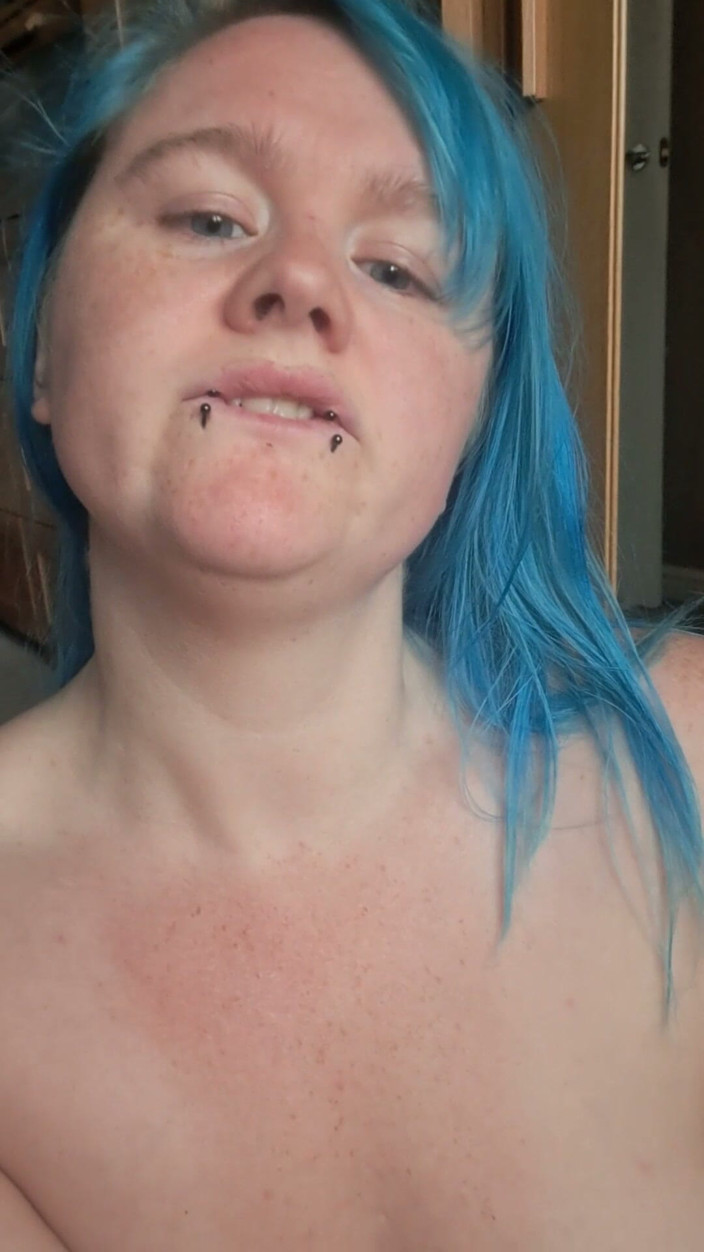 VioletVixen: MILF Butt Plug JOI