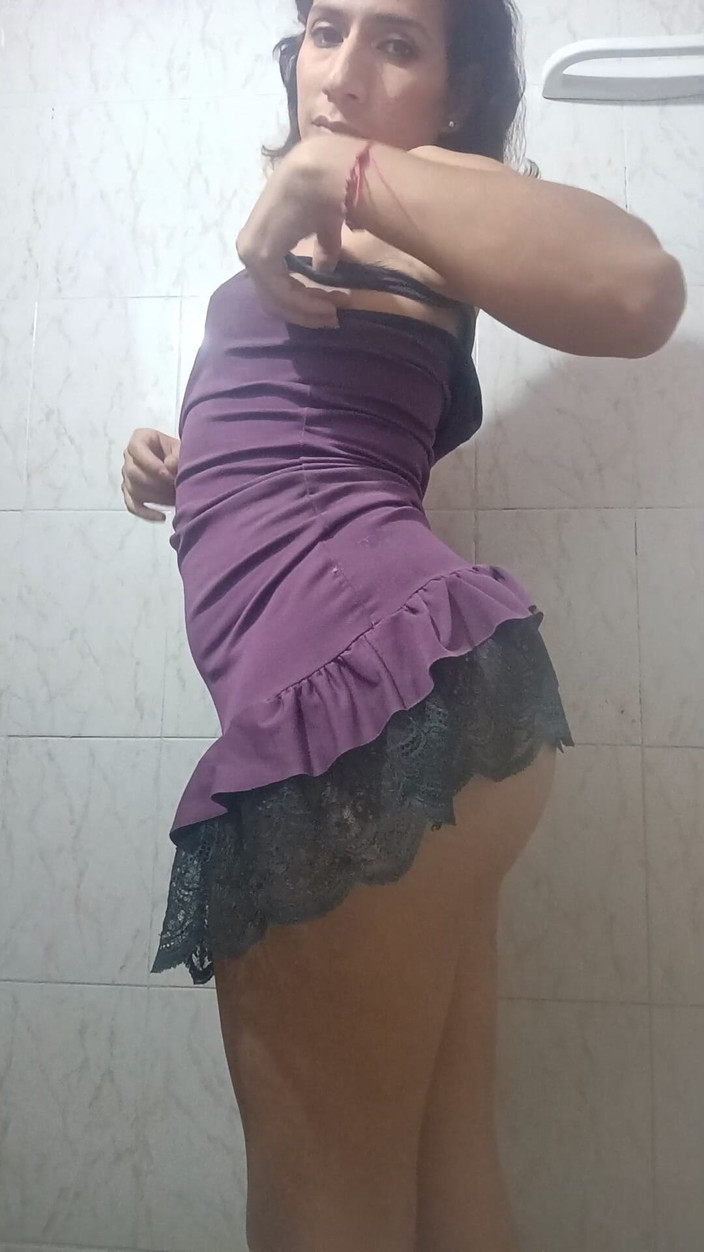 Trestetillassi: मैं यहां आपके लिए एक समृद्ध वीडियो दे रहा हूं