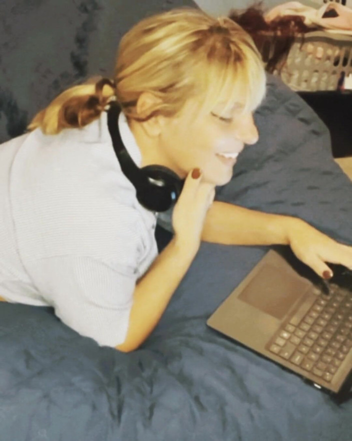 Whitneylane: Hẹn hò Tinder bị thu hẹp để trở thành đồ chơi tình...