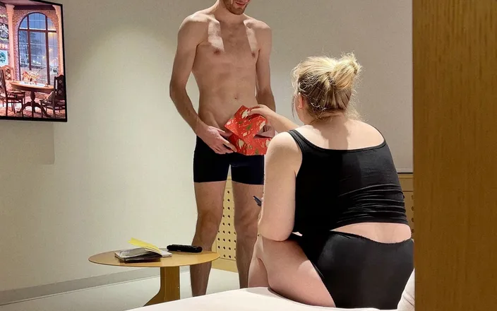 Boob_World: Christmas dick in a box for my big titty step...