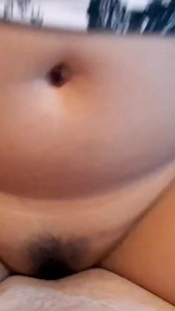 Seksi Asyalı kocasını aldatıyor