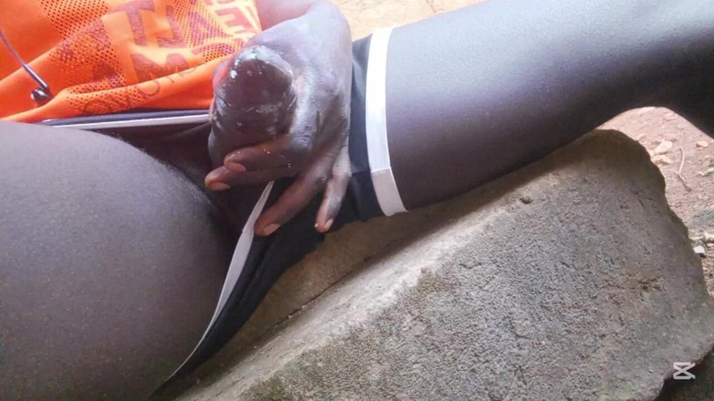 Hongi: Дозволь мені трахнути тебе, мачуха, будь ласка, цим чорним 12-дюймовим членом