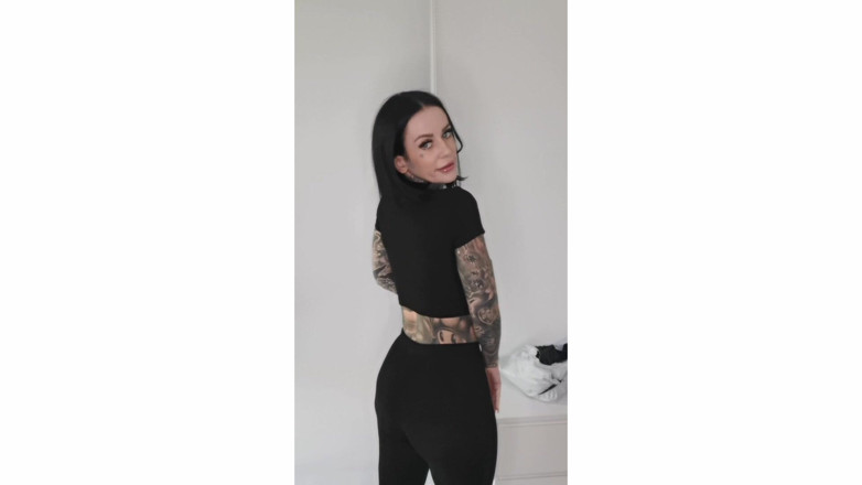 Melody Radford: Trying on Sexy Outfits