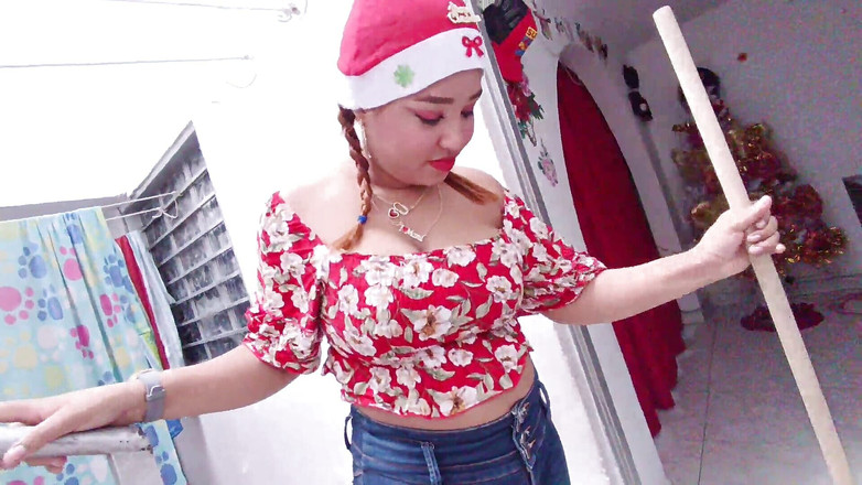 Pikaa6: क्या तुम्हें मेरा सुडौल शरीर पसंद है?