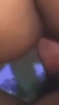 Une bhabhi desi indienne se fait baiser en levrette