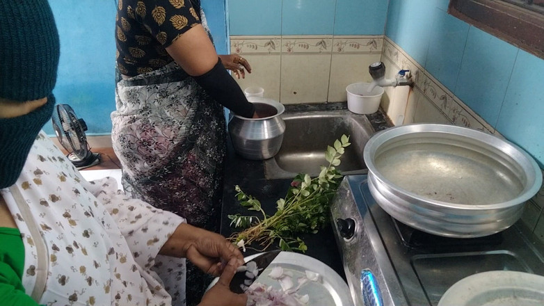 Benita sweety: Cooking Hot Sex Couple Swapping