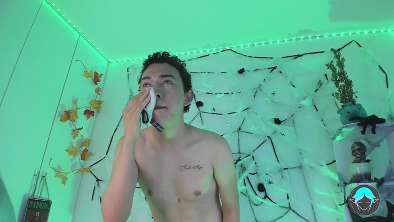 Sofi_elfqueen: Un elfe se transforme en tapette