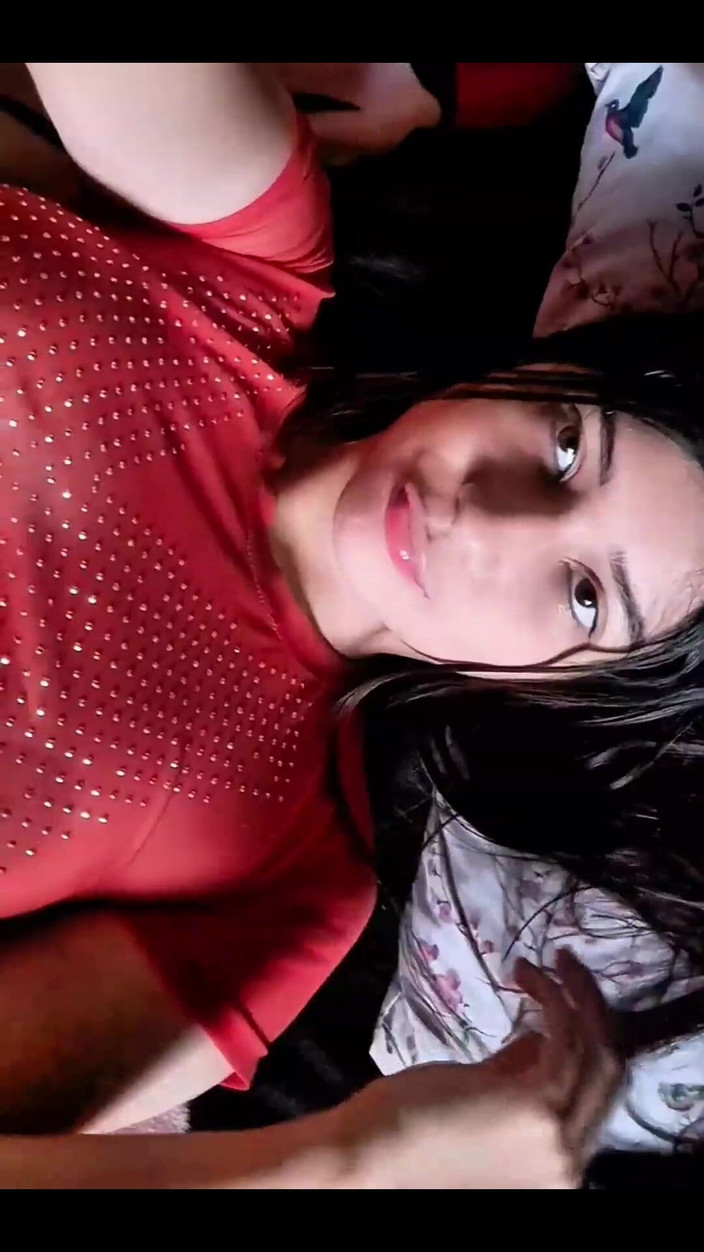 Yulieth Gomez: Jag älskar att röra vid mig själv på morgonen innan jag...