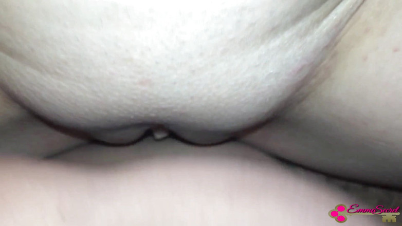 Emma Secret: Vánoční trh zavřený! Cizinec mě šuká holou!