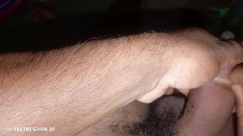 Real Time Enjoy: Okamžiky desi páru v prostředí vesnice