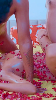 Devar bhabhi, massage sexuel complet la nuit