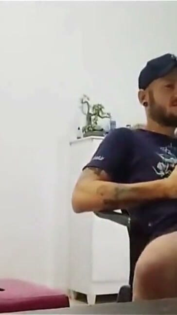 Gallego Pirokudo: My Friend's Ex-girlfriend Gave Me a Blowjob While I Was...