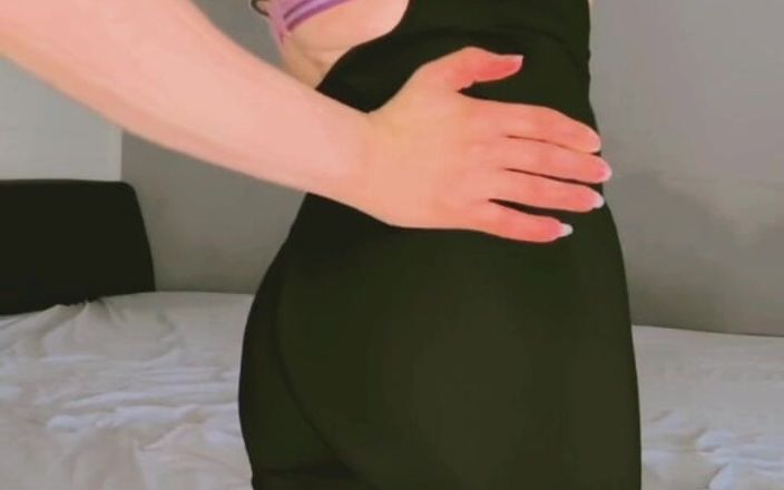 Rozebell: Tengere sexy Aziatische Franse meid ladyboy Rozebell wordt hard geneukt...