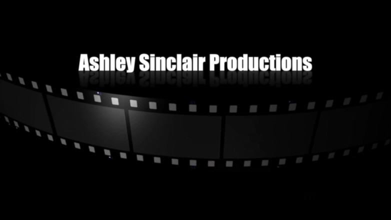 Ashley Sinclair: у джинсах