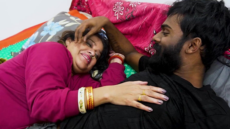 Xtramood: Desi Mallu Wife Fucking Hard with Her Handsome Sexy Deborji