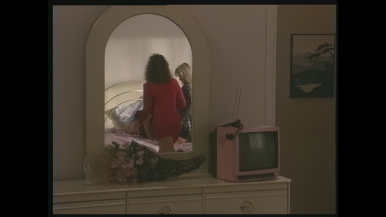 Forte Porno: Caldo trio per due ragazze troie che condividono un cazzo...