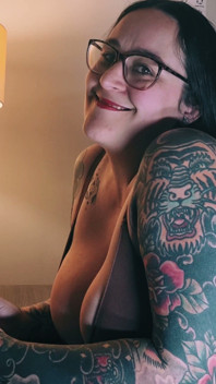 Fantasmes sur mon jeu de rôle avec une MILF coquine au bureau