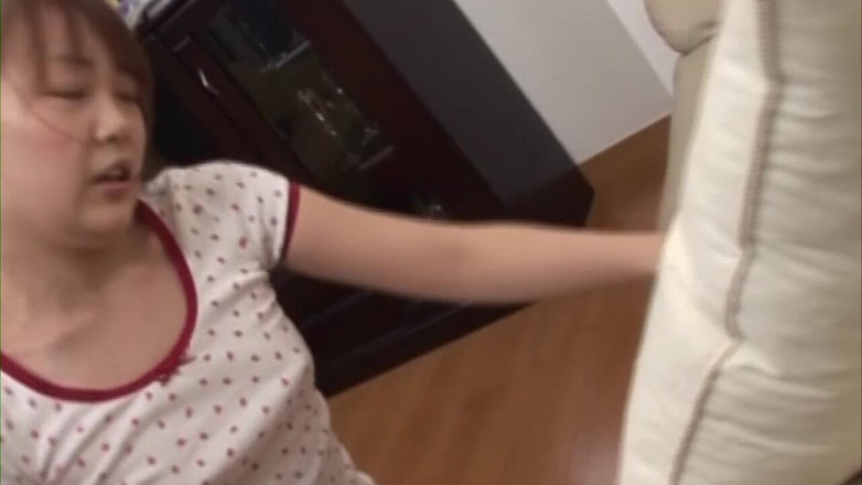 JapaneseAmateur: Brincalhona asiática milf mostra suas curvas perfeitas