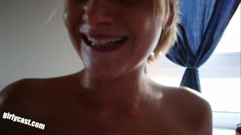 Girlycast: Lieve Nina eerste privé seksvideo