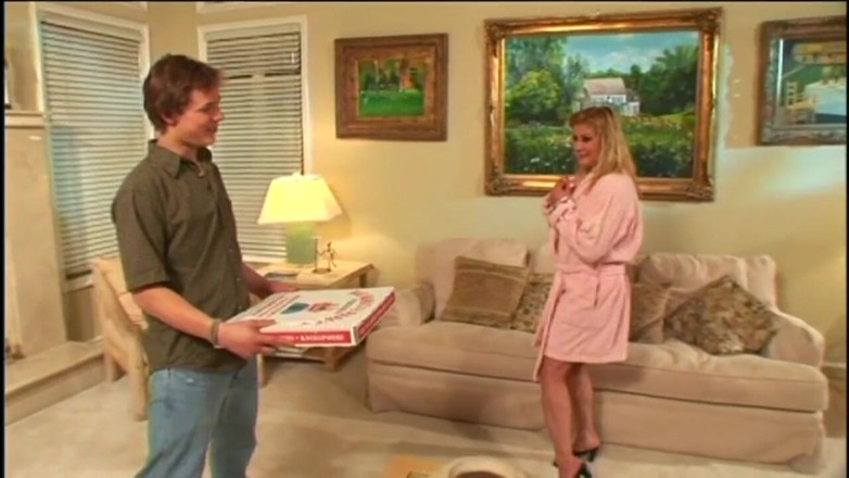 Xtime Grannies: Payer la pizza avec une pipe