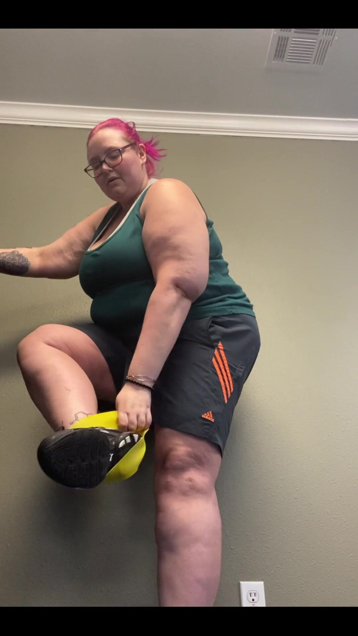 Sara Star: Squats!