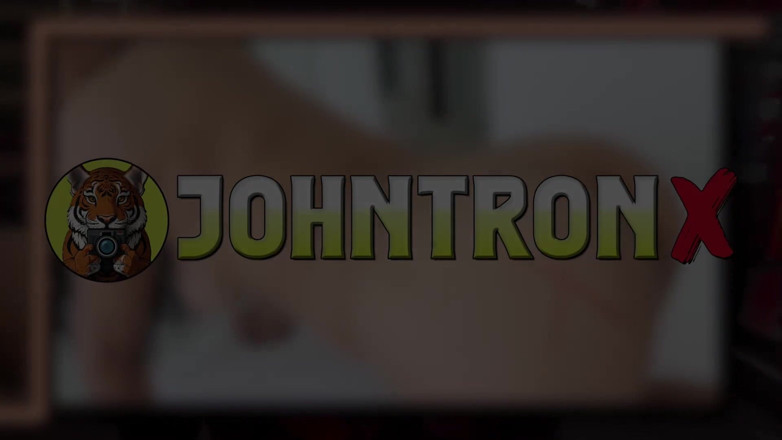 John Tron X: Johntronx - calda ragazza insaziabile con gli occhiali ama il mio...