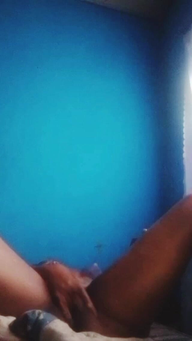 Sugarmama video call mutual masturbation: Afrikanische stiefmutter, die täglich masturbieren und mir Videos zum Hochladen...
