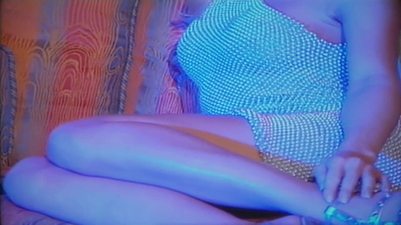 Antonio Adamo Film: Cuckold semasa pesta seks mendapati isteri bertokoknya dipecahkan pantatnya dalam...