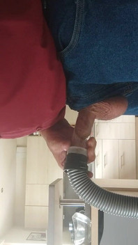 Coada afară și în aspirator