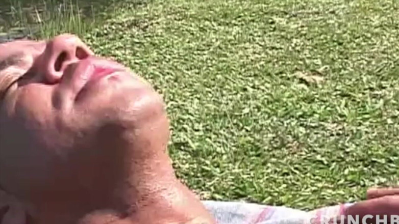 Bareback porn made in France: Otwink latin se fait baiser exhib