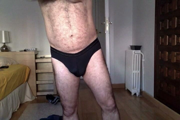 Hairy Guy Portugal: Dressing Me up for a Summer Outing